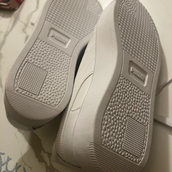 Puma White and Gold Casual Sneakers - Picture 8 of 8